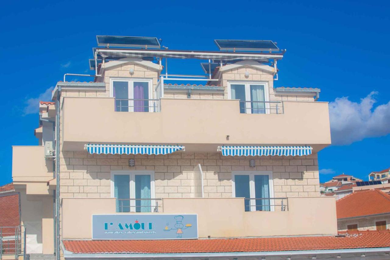 Apartments In Rogoznica 40364 Exterior photo