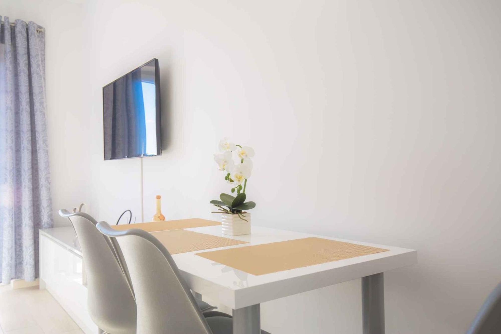 Apartments In Rogoznica 40364 Room photo